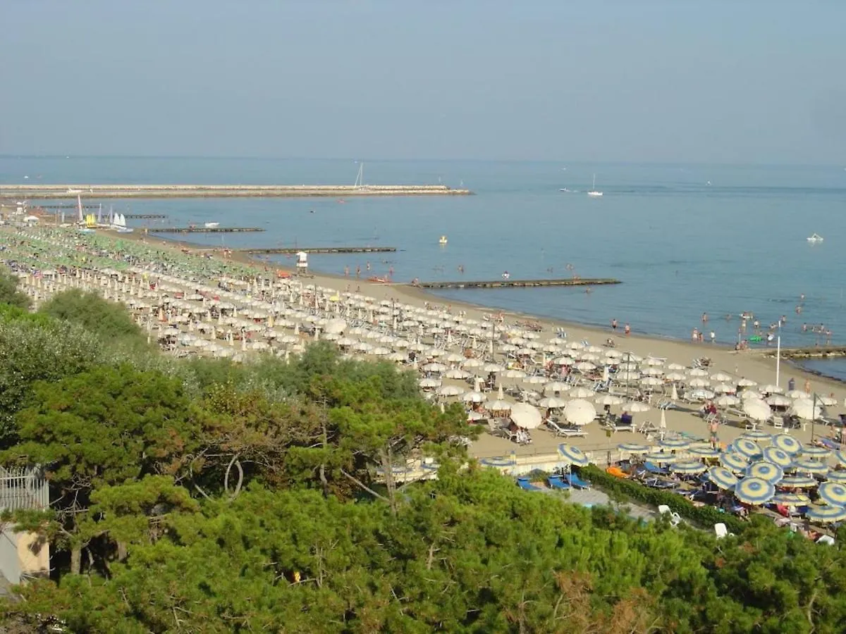Spacious Apartment Just 200M From The Sea Porto Santa Margherita di Caorle Italy